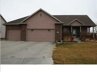 452 E Arapaho St, Kechi, KS 67067