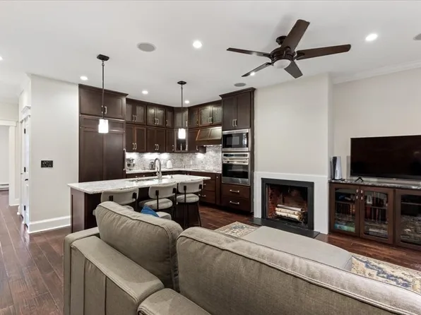 232 W Newton St APT F, Boston, MA 02116