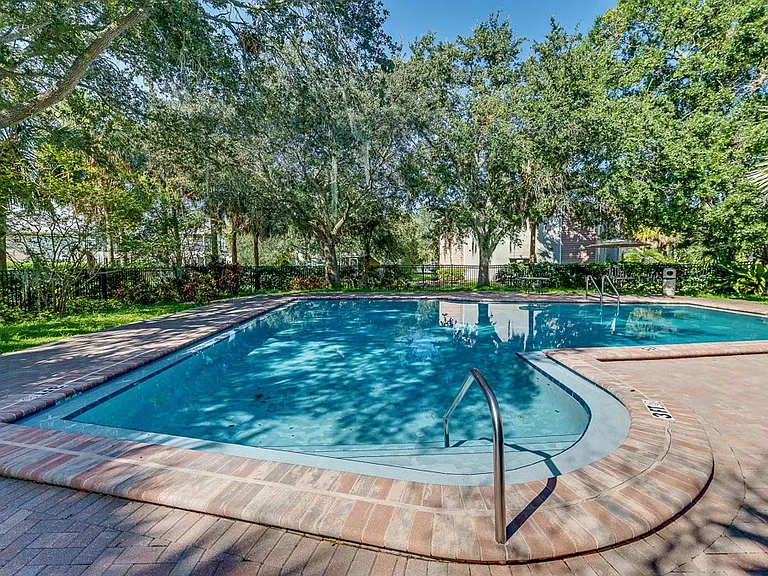 Aventine at Forest Lakes Apartment Homes — Photo 12