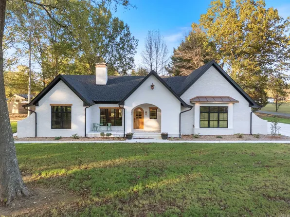 5 Evelyn Ln, Conway, AR 72032