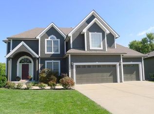 14290 NW 67th St, Parkville, MO 64152