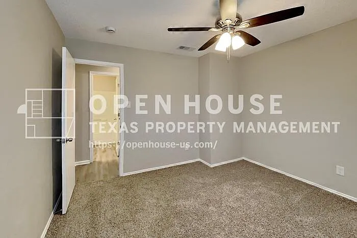 649 Blueberry Hill Ln — Photo 15