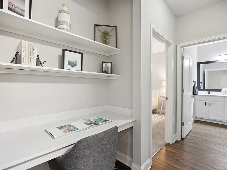 Enclave at Rivergate — Photo 14