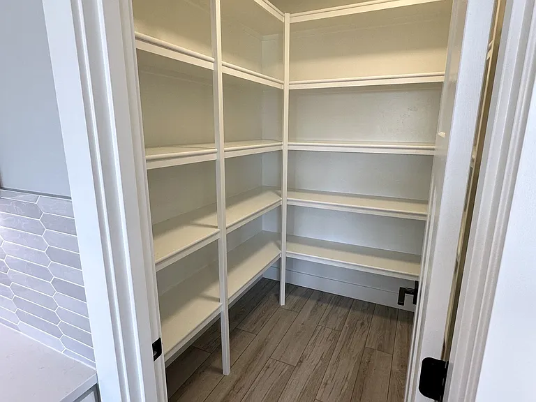 2285 Estate Ave — Photo 14