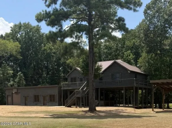 558 Humphries Cove, West Pt, MS 39773