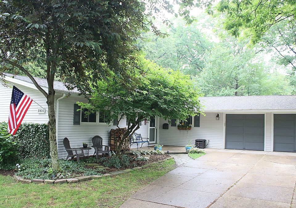 1st image of 564 Edinborough Dr