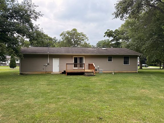 2nd image of 234 9th Ave NW