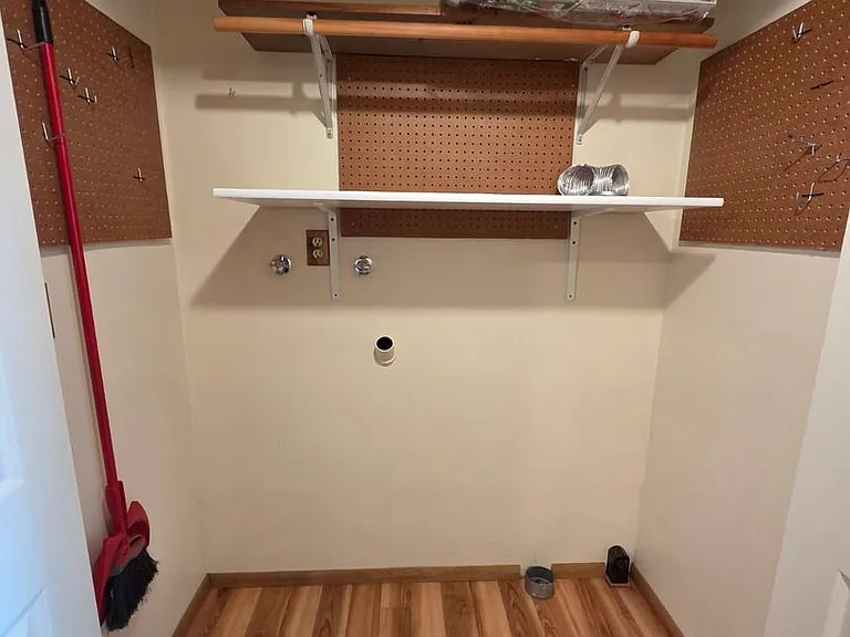282 Sheridan St — Photo 18