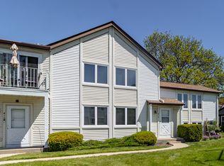 414 Inverrary Ln #414, Deerfield, IL 60015