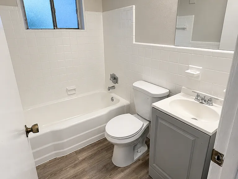 1635 Kirkham Dr — Photo 14