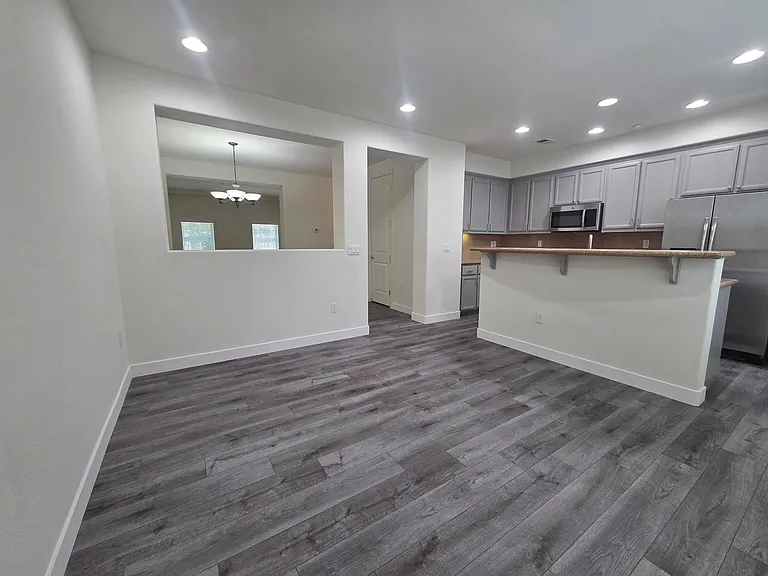 3727 Whitworth Dr — Photo 10