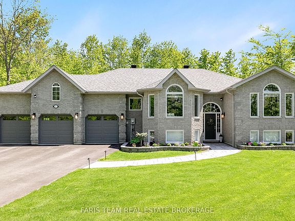 3rd image of 1 Pineview Dr