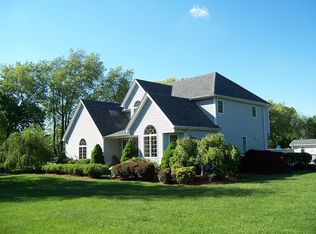 72 Waterbury Rd, Warwick, NY 10990