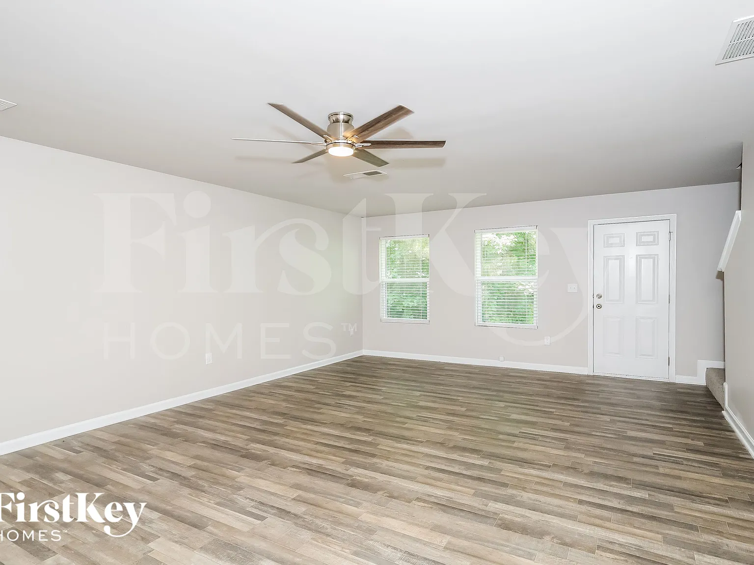 3 bed, 2.5 bath, 1680 sqft, $2,040 — Photo 3