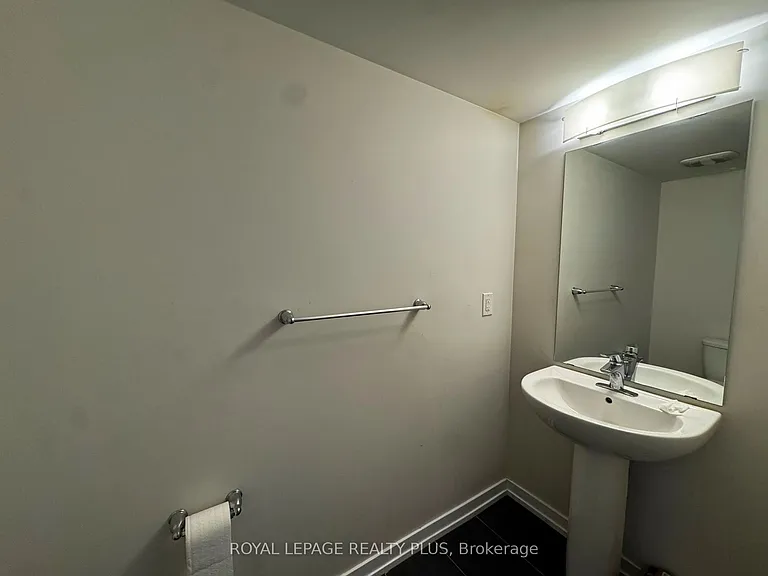 4 Prestwick St — Photo 9