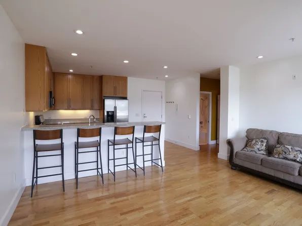 371 30th St APT 201, Oakland, CA 94609
