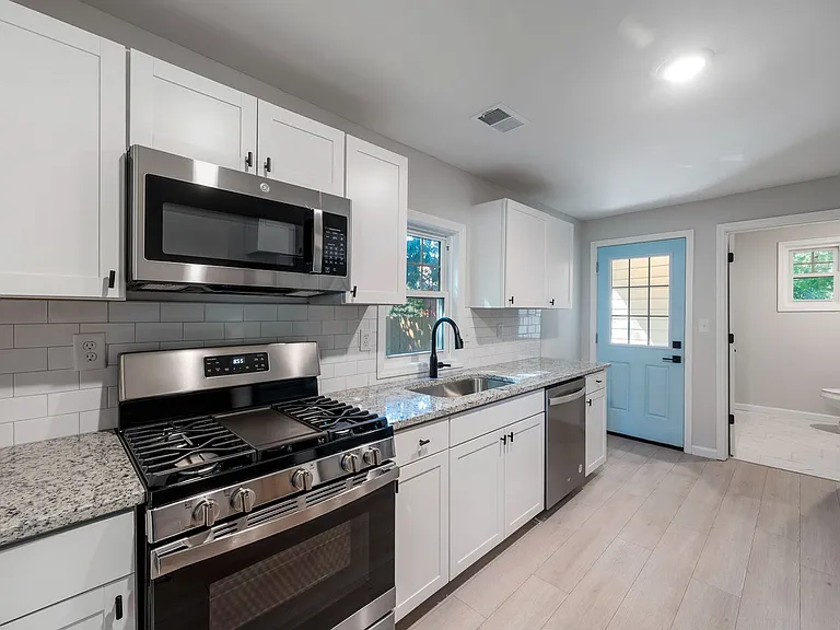 4673 Hassell Ave — Photo 20