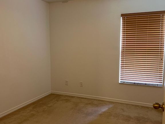 5th image of 3817 Klondike Pl