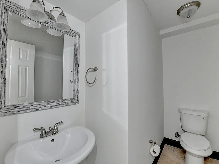 6980 Roswell Rd #C5 — Photo 15