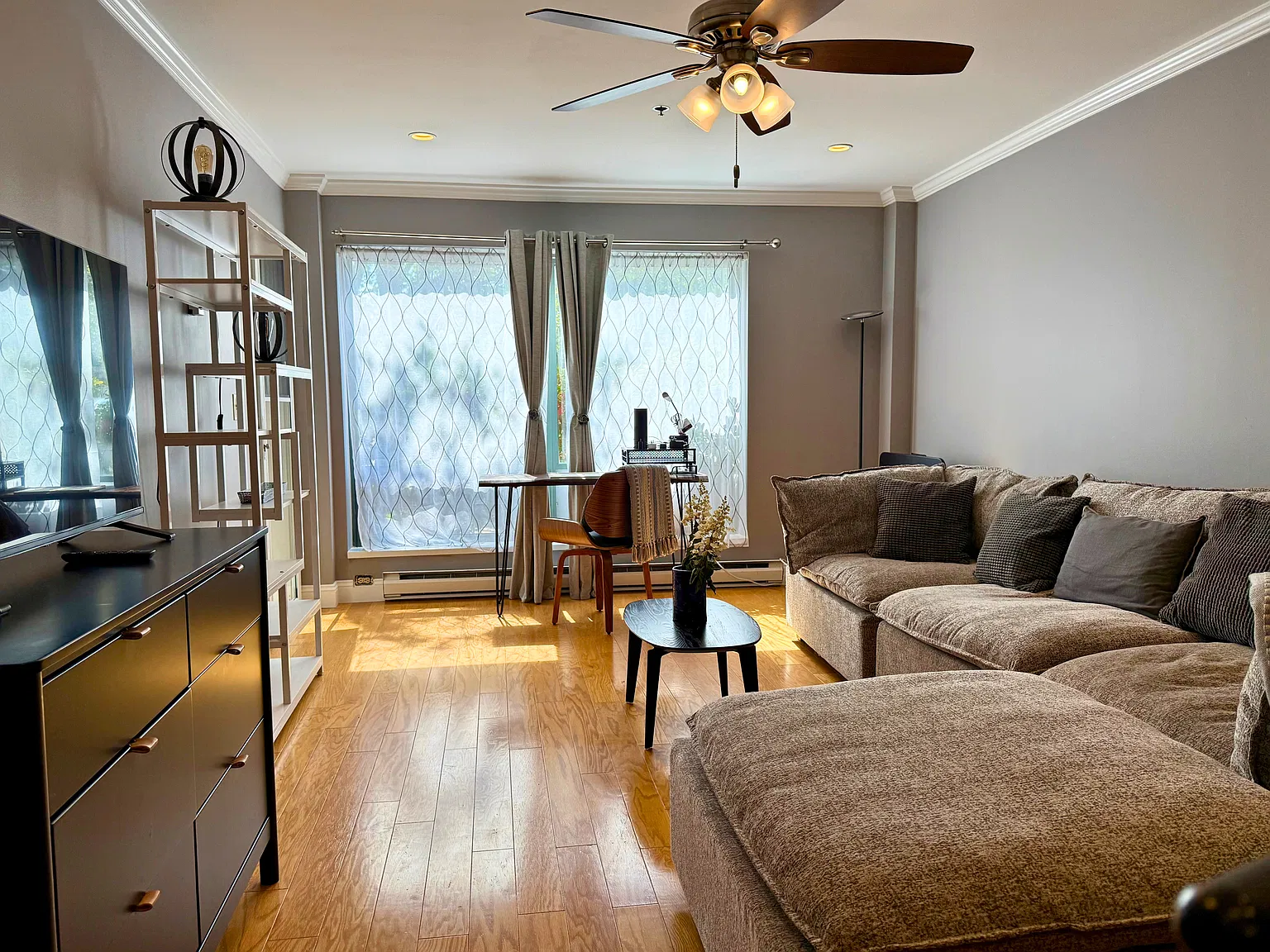 1 bed, 570 sqft, $2,250 — Photo 1