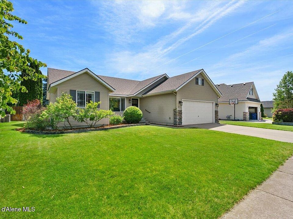 1st image of 2738 N Ivy Ln