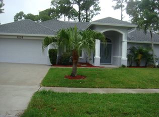 1255 Primrose Ln, Wellington, FL 33414