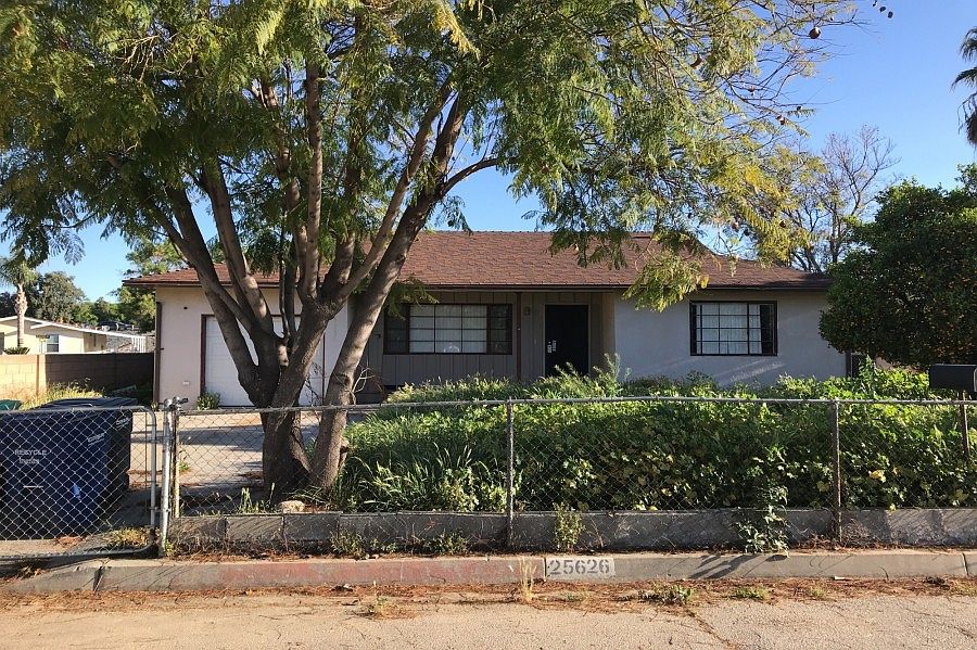 1st image of 25626 Rosewood Dr