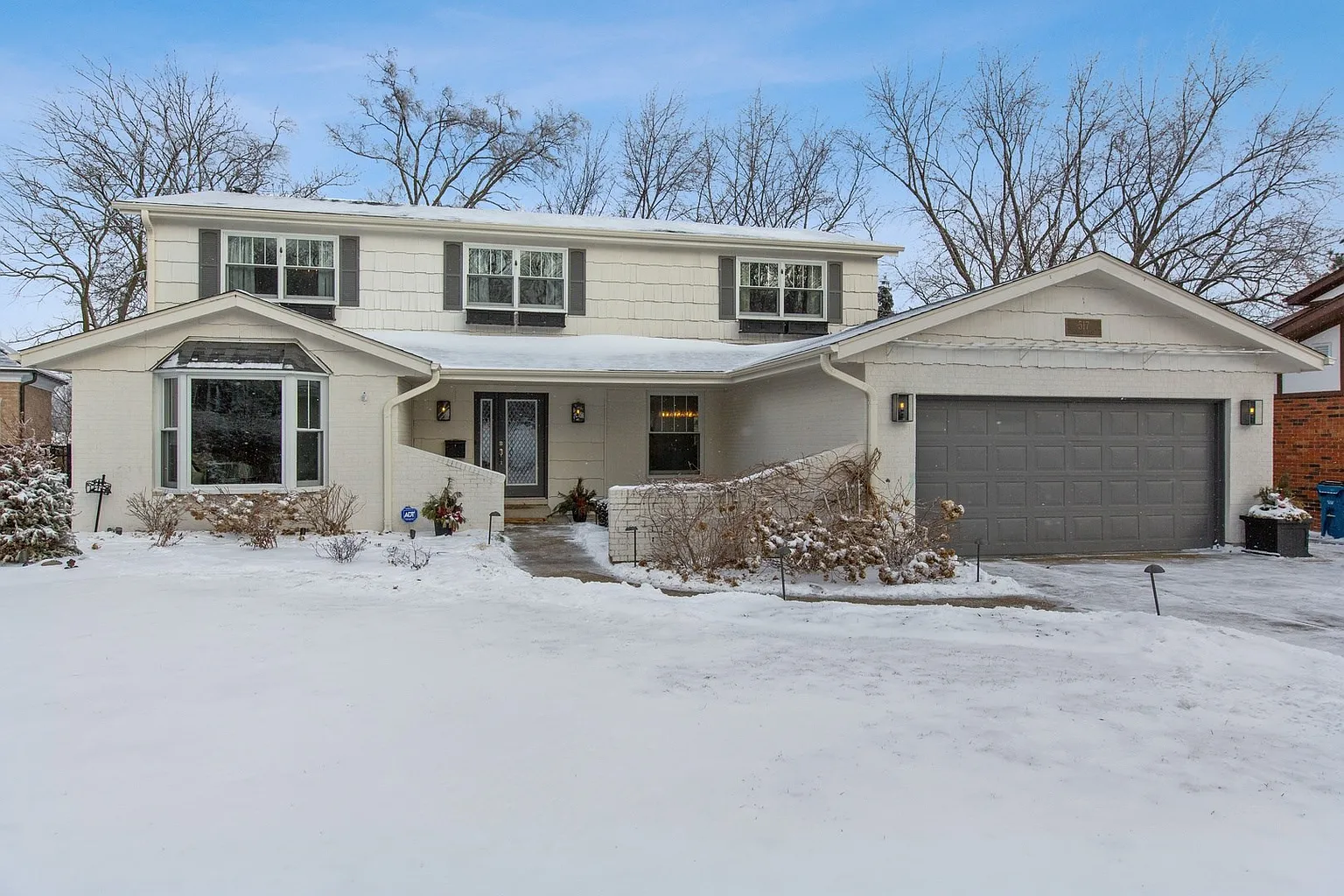 517 Morris Ln photo 1