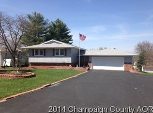 1376 Treasure Ln, White Heath, IL 61884