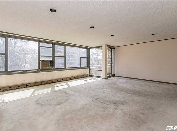 5th image of 1001 162nd St APT 4B