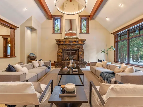 12541 Granite Dr, Truckee, CA 96161