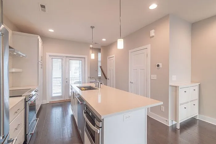 439 Southend Crossing Ln — Photo 14