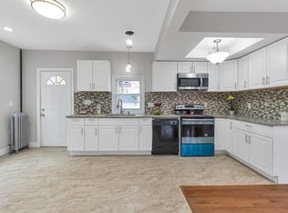 40 Parkwood St, Springfield, MA 01108