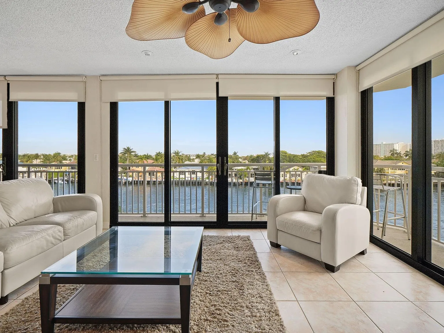 2 bed, 2.0 bath, 1565 sqft, $2,850 — Photo 2