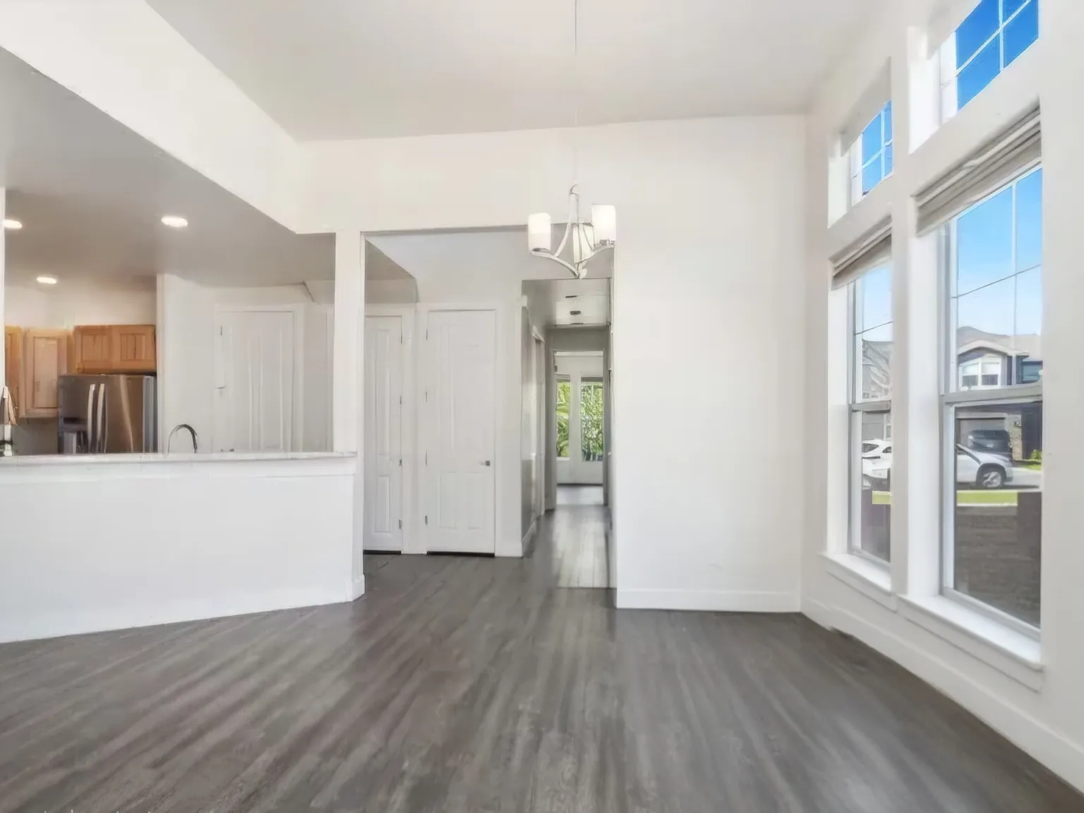 4 bed, 2.5 bath, 1631 sqft, $3,650 — Photo 2