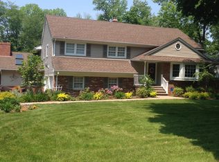 25 Morgantine Rd, Roseland, NJ 07068