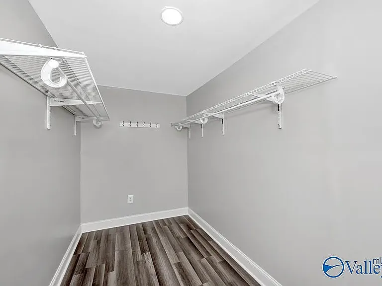 2112 Summer St SW — Photo 11