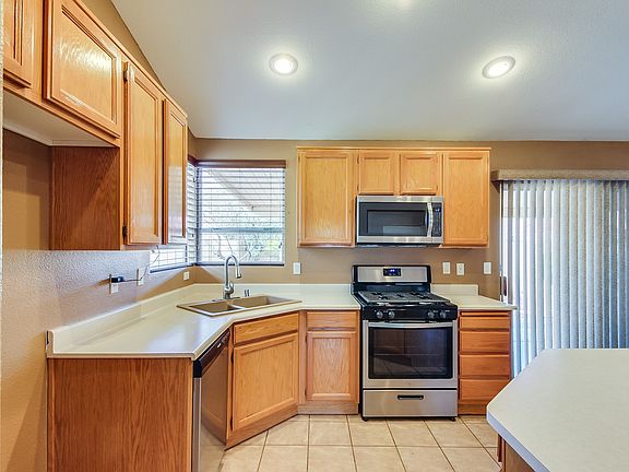 3rd image of 2204 Maui Surf Ave