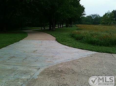 2nd image of 2520 Millstream Dr