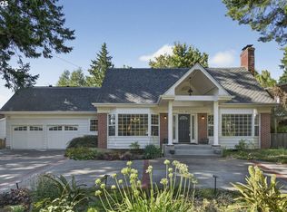 7055 SW Canyon Dr, Portland, OR 97225