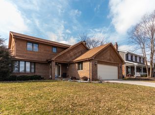 14820 Ridgewood Dr, Oak Forest, IL 60452