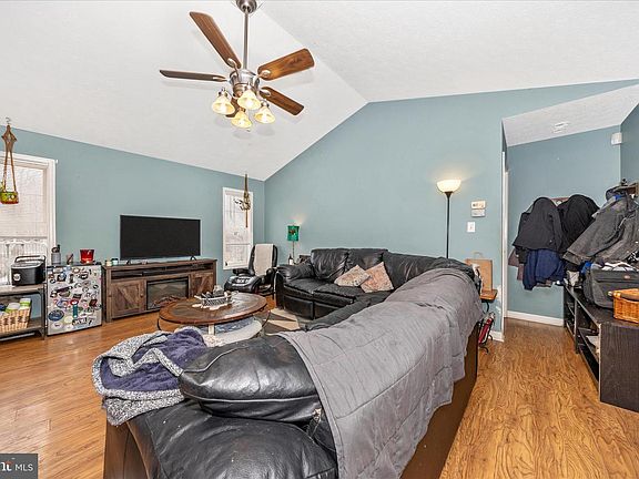 5th image of 69 Dinali Dr