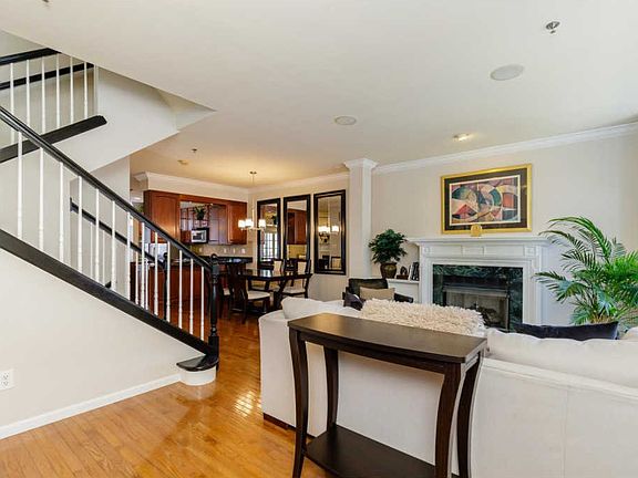 2nd image of 208 Pullman Pl #5