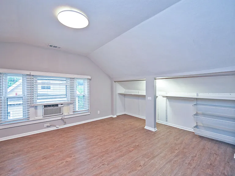 2709 Griffiths Ave — Photo 40