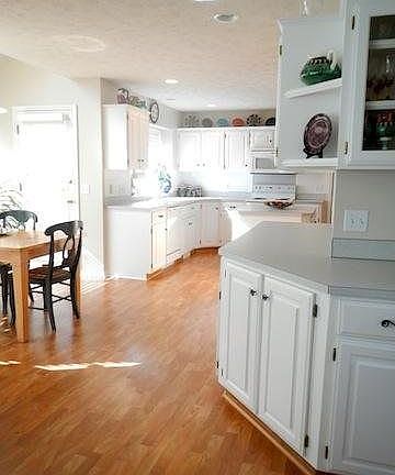 4th image of 4402 N 138th St