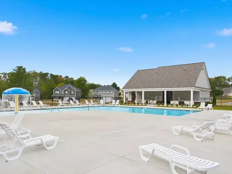 18 Gulfstream Dr — Photo 34