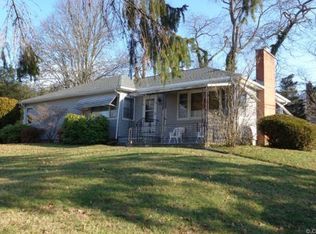 209 Lestertown Rd, Groton, CT 06340