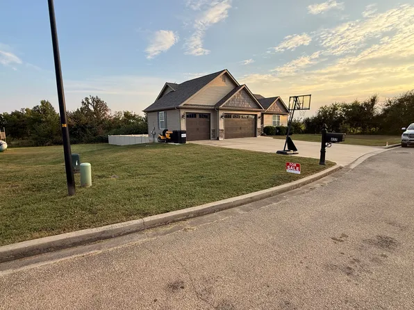 452 Ridge Haven Dr, Farmington, MO 63640
