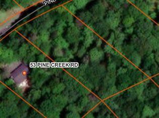 Pine Creek Rd, Hawley, PA 18428