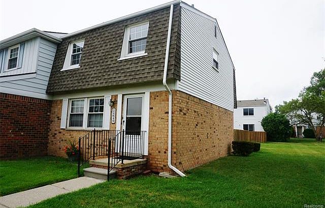 1st image of 24640 Olde Orchard St #9
